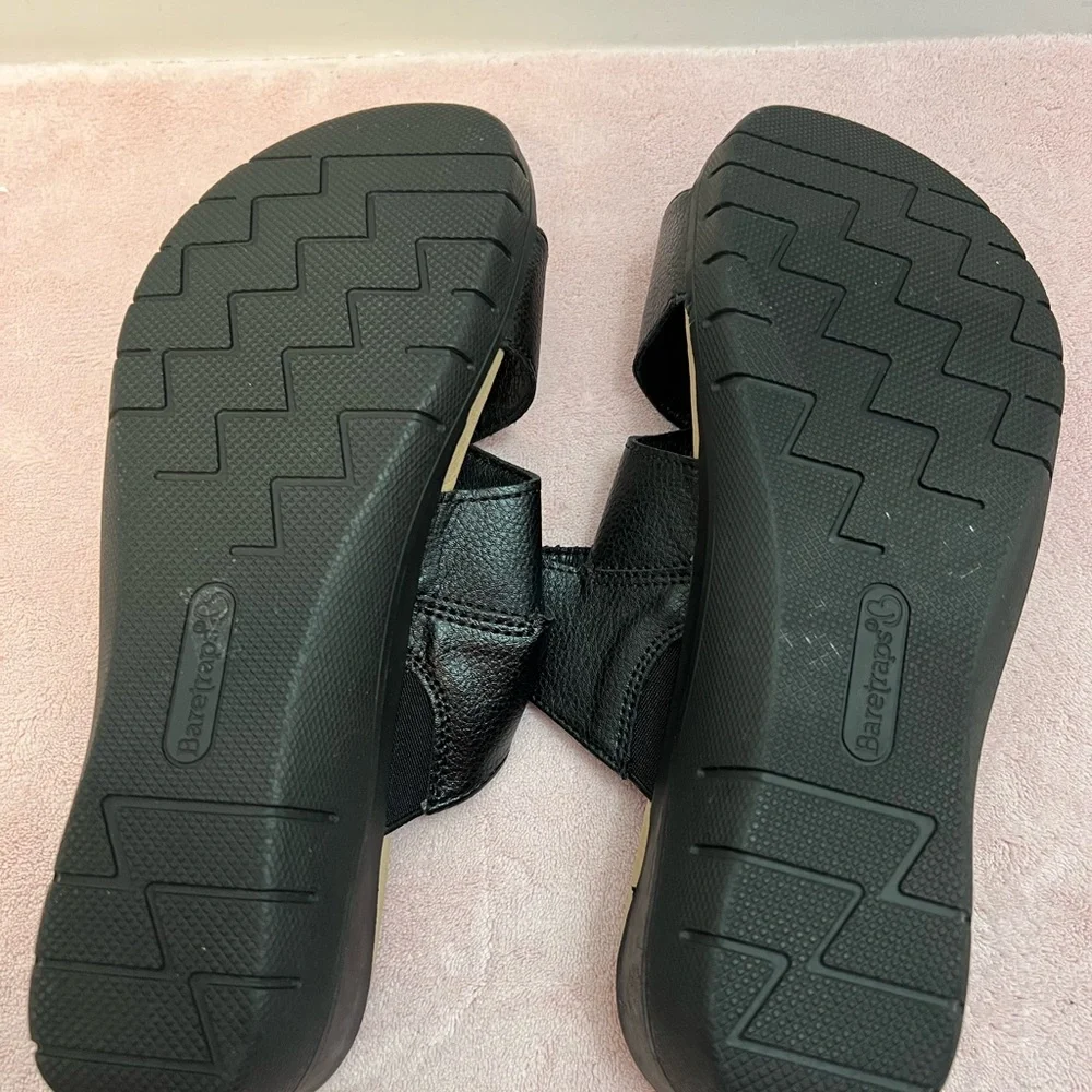 BareTraps Black Wedge Adjustable Collis Sandal Sz 10